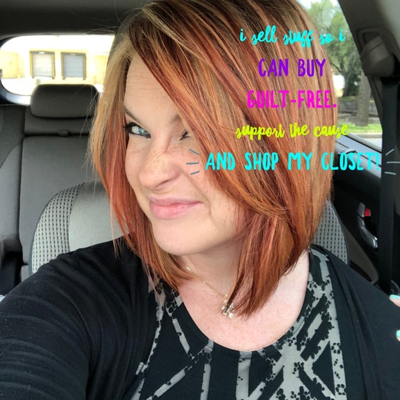 Meet your Posher, Stephanie - Picture 3 of 3